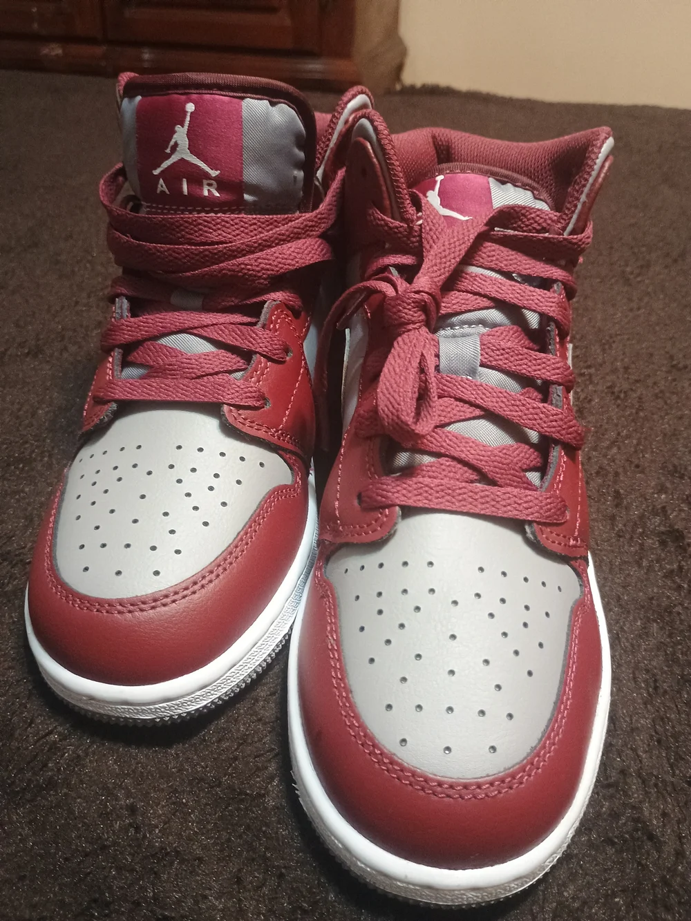 Nike Air Jordan (5Y/7 Women) NWOT BURGUNDY AND GRAY.